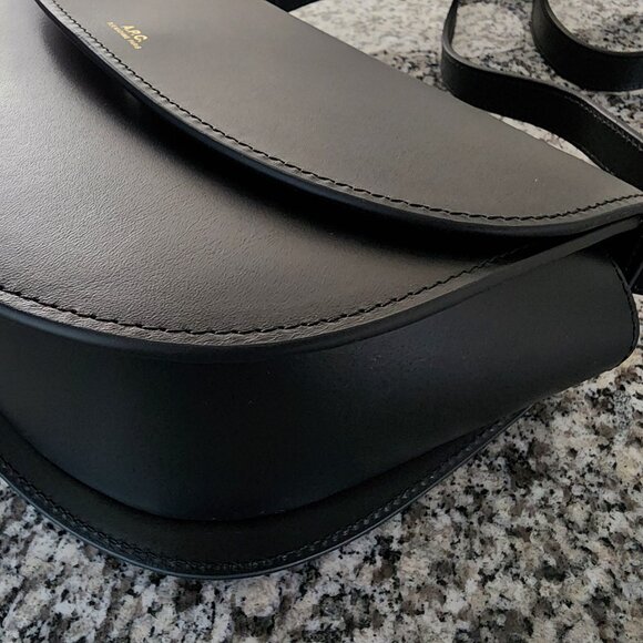 NWOT A.P.C. Genève Calfskin Bag🖤✨(#252) - Picture 9 of 12